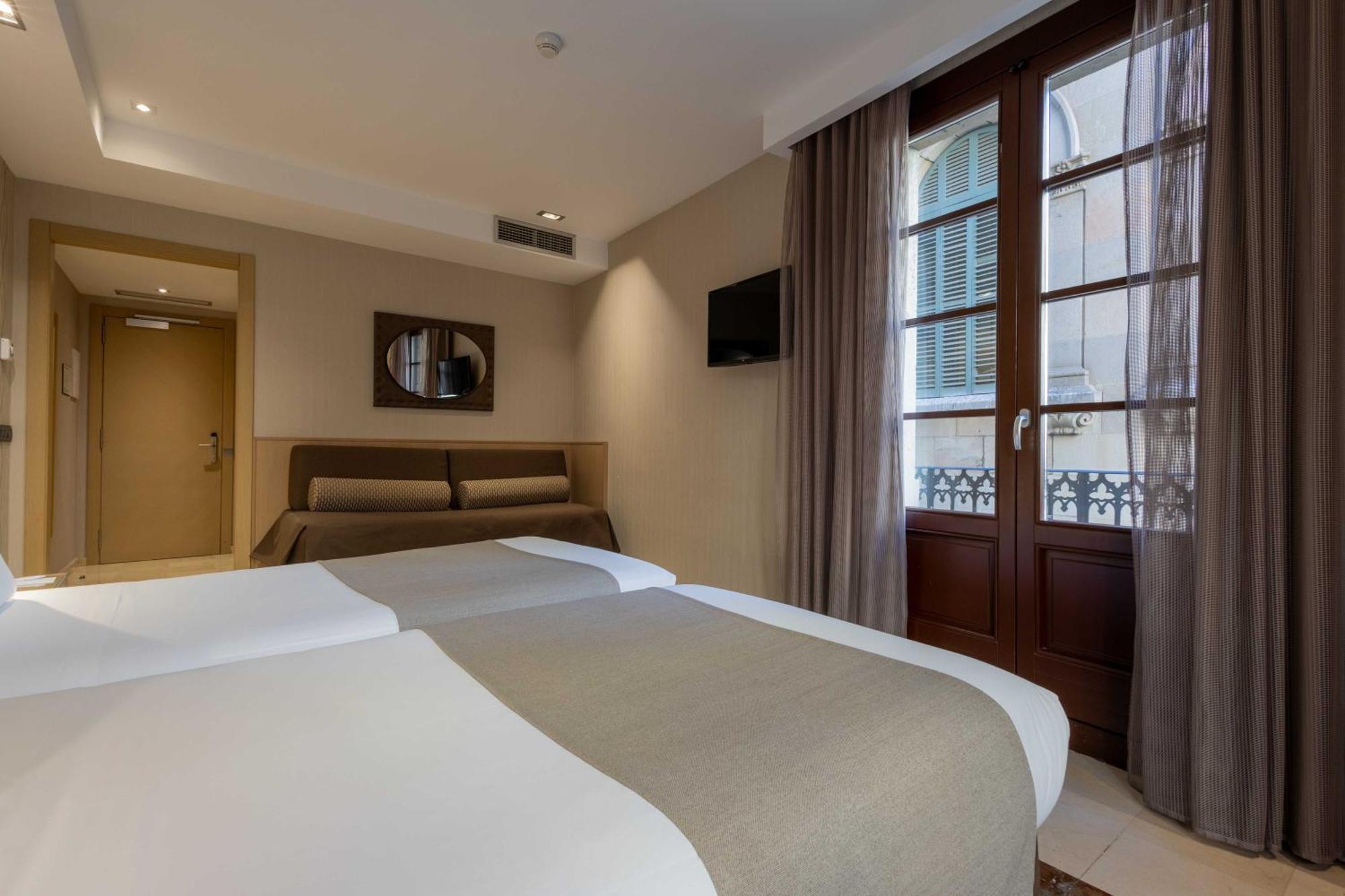 Gran Hotel Barcino Barcelona Bilik gambar
