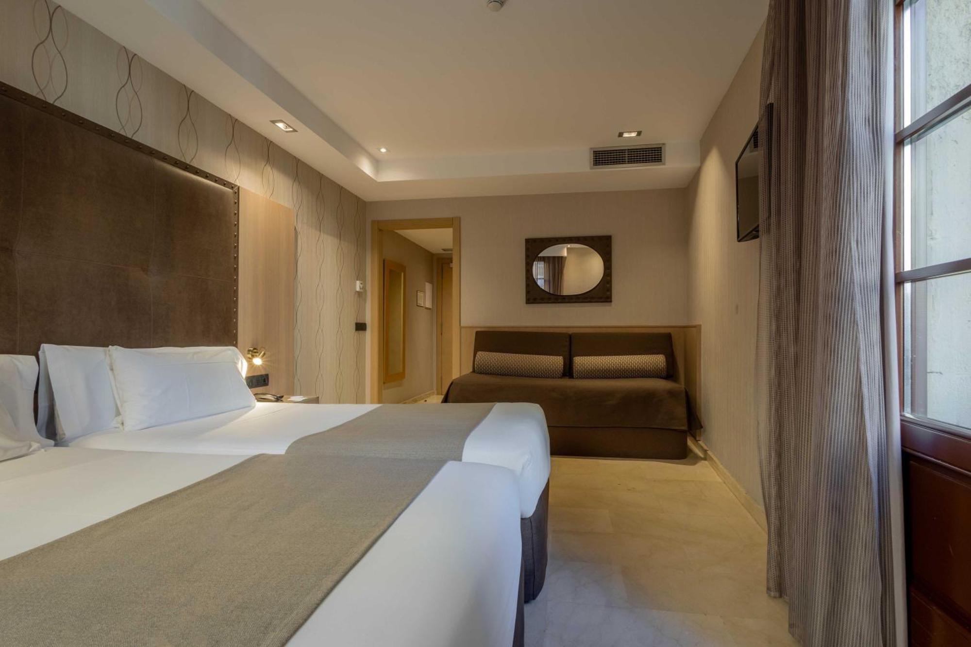 Gran Hotel Barcino Barcelona Luaran gambar